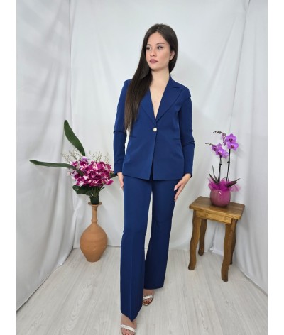 Completo tailleur monopetto pantalone a zampa